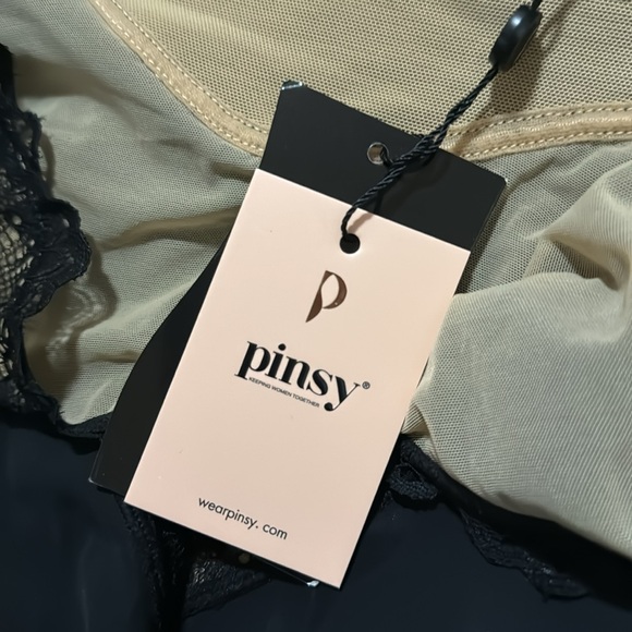 Pinsy Sculpting Lace Shapewear Bodysuit Black Lace Compression NWT-3X Long - Picture 14 of 15